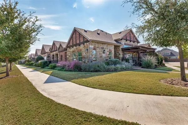 1101 Blue Bill Lane, Arlington, TX 76005