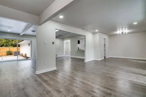11335 Drummond Circle, Dallas, TX 75228