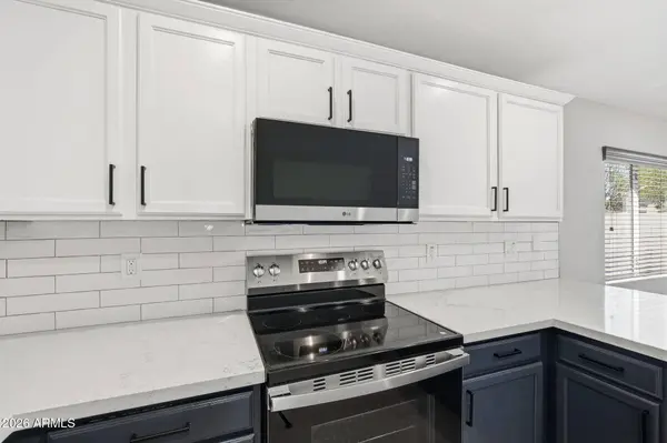 28654 N OLIVINE Court, San Tan Valley, AZ 85143