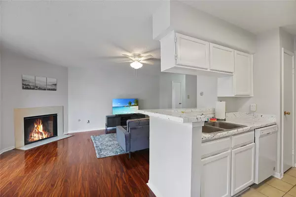 2120 El Paseo ST #1503, Houston, TX 77054