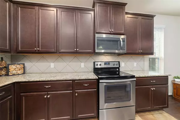 13306 Enchanted Way Drive, Montgomery, TX 77356