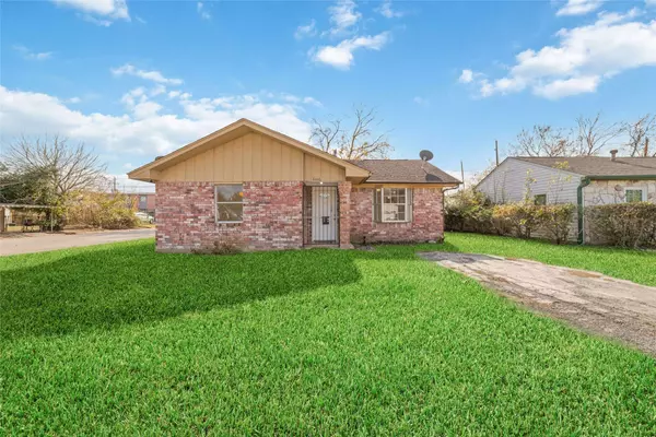 8446 Norvic ST, Houston, TX 77029