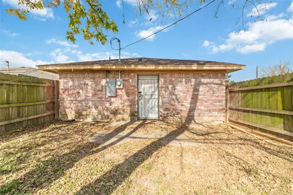 8446 Norvic ST, Houston, TX 77029