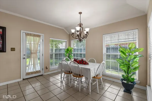6004 Kateland Cir, Bossier City, LA 71111-6985