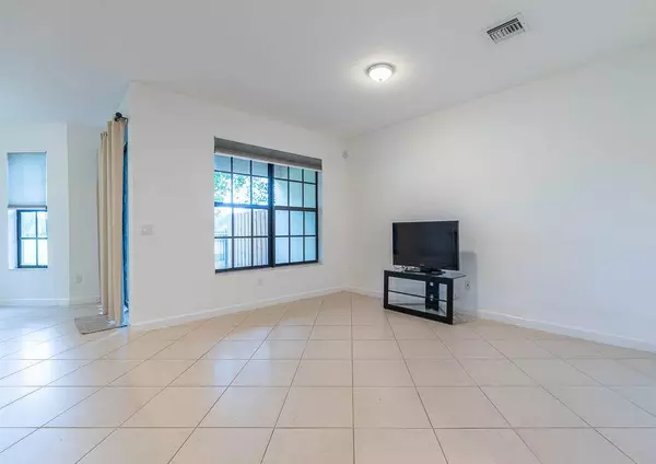 10283 Wellington Parc DR, Wellington, FL 33449