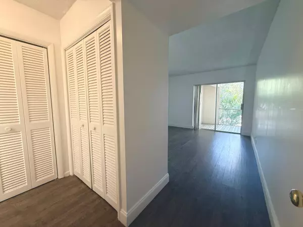 626 NW 13th ST 27, Boca Raton, FL 33486