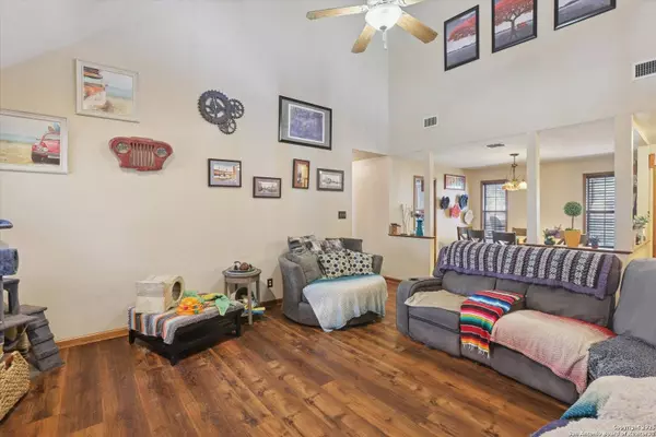 31030 Setting Sun Dr, Bulverde, TX 78163