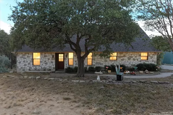 31030 Setting Sun Dr, Bulverde, TX 78163