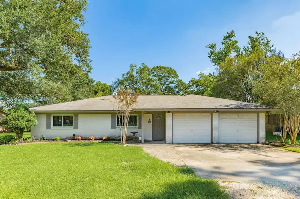 510 Denise ST, West Columbia, TX 77486