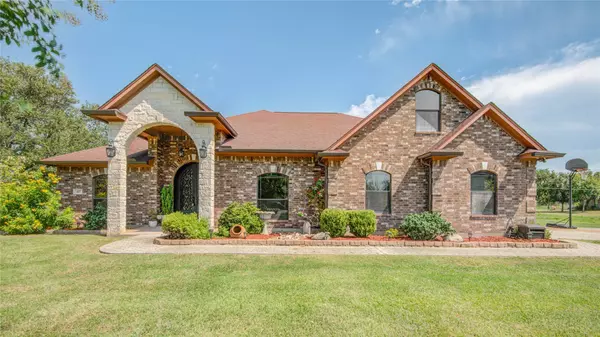 423 Elm ST, Oyster Creek, TX 77541