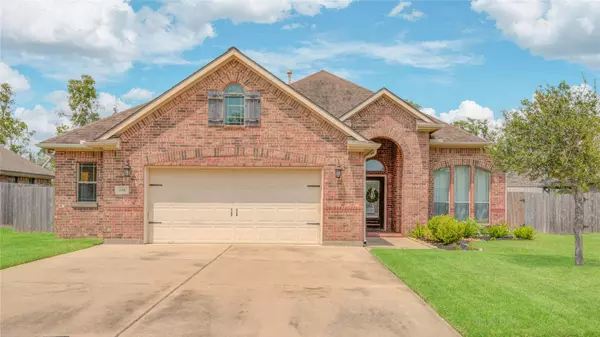 104 Baileys CT, Richwood, TX 77531