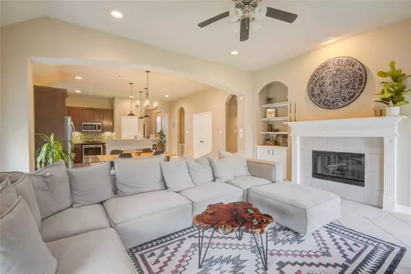 104 Baileys CT, Richwood, TX 77531