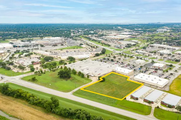 0 Fm 2004, Lake Jackson, TX 77566