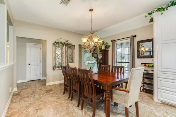 1516 County Road 34, Angleton, TX 77515