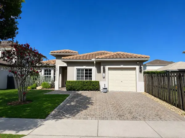 21105 SW 89th Pl, Cutler Bay, FL 33189