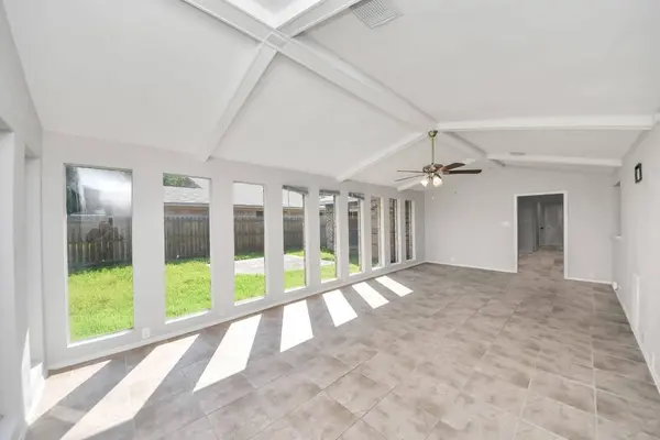 7303 Foxwick LN, Humble, TX 77338