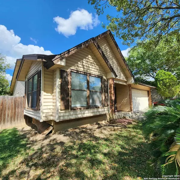 10539 Country Flower, San Antonio, TX 78240