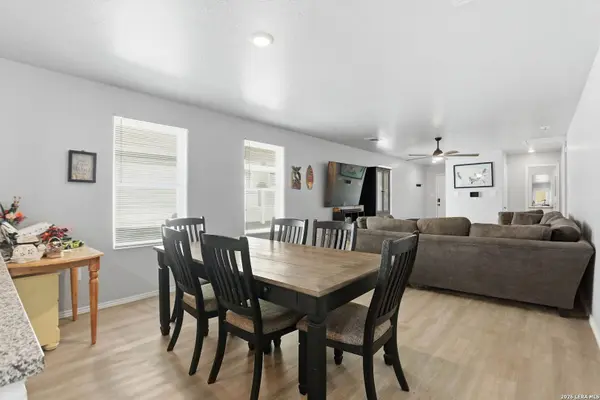10231 Mesa Medina, San Antonio, TX 78252