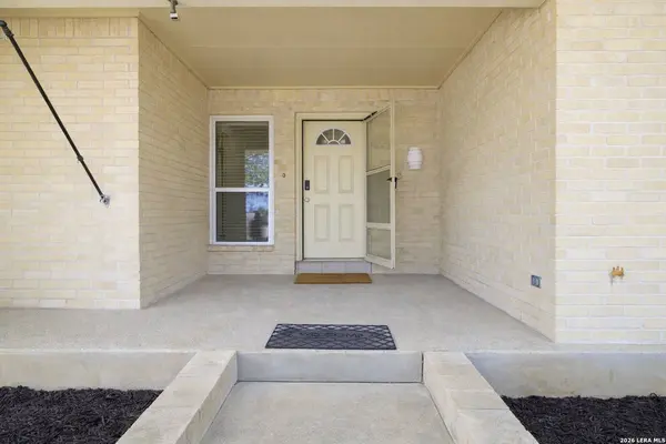 5838 Winterhaven Dr, Windcrest, TX 78239