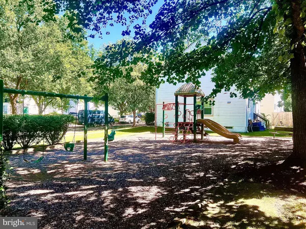 12125 SONGBIRD LN, Germantown, MD 20876