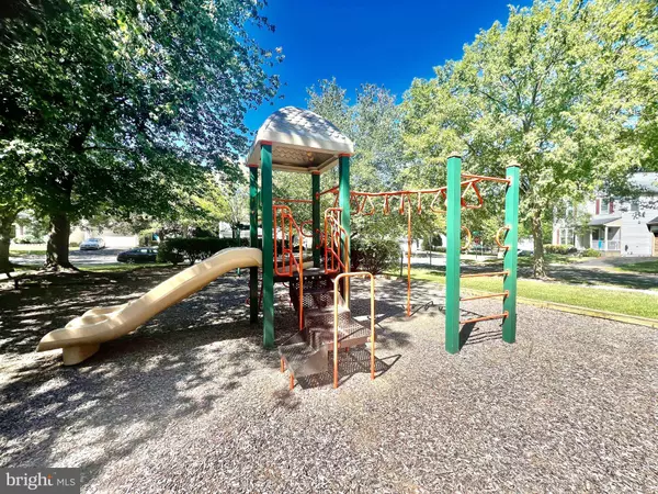 12125 SONGBIRD LN, Germantown, MD 20876