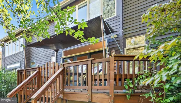 10729 GLOXINIA DR, Rockville, MD 20852