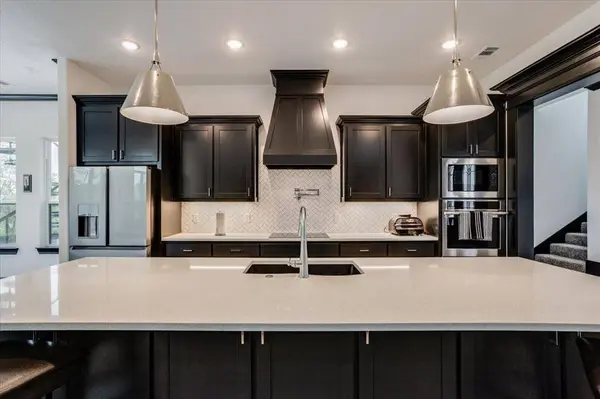 124 Cote D Azur Drive, Chico, TX 76431