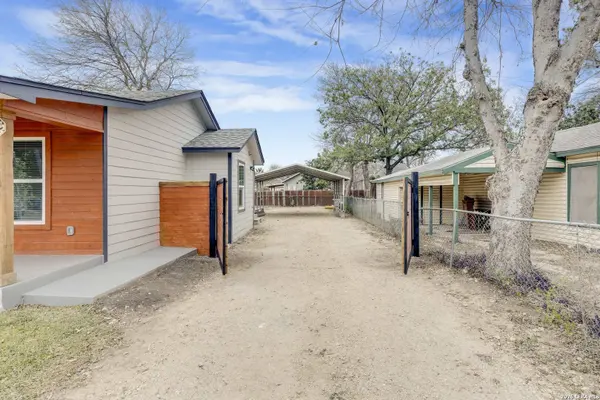 147 Walton, San Antonio, TX 78225