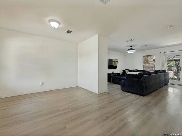 8622 Braun Knoll, San Antonio, TX 78254