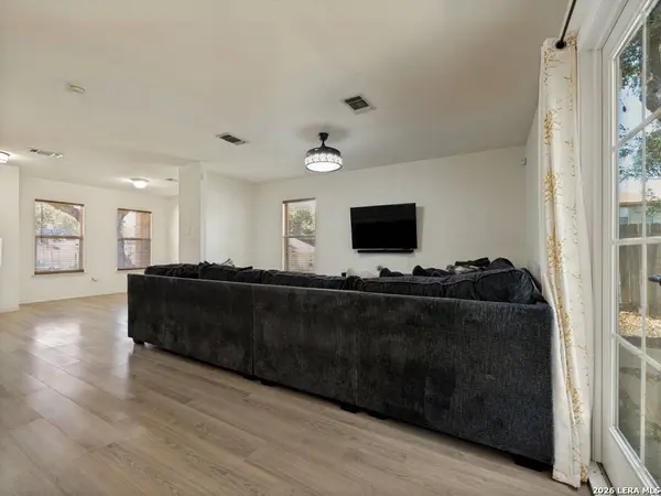 8622 Braun Knoll, San Antonio, TX 78254