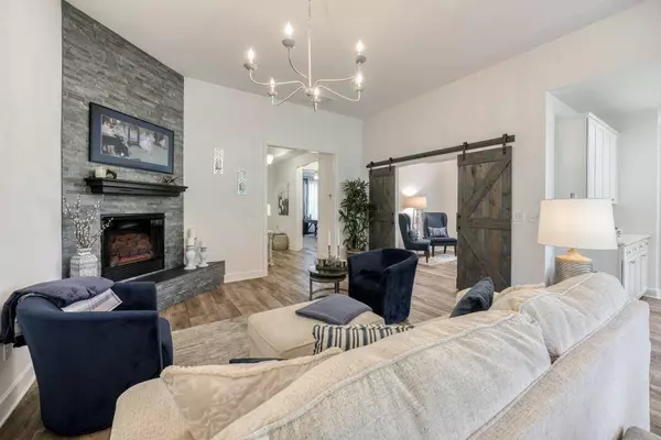 168 Chatuge DR, Hoschton, GA 30548