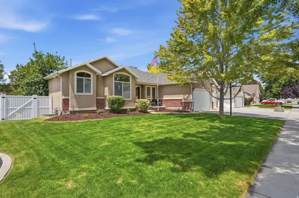 10866 S MARSHA KAYE CIR, Sandy, UT 84070
