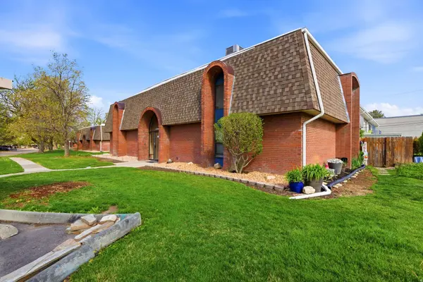 30 W LESTER AVE #D27, Murray, UT 84107