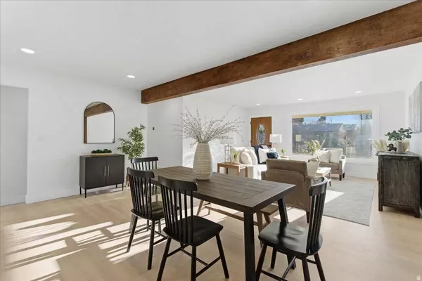 9886 S ANTIMONY LN, Sandy, UT 84094