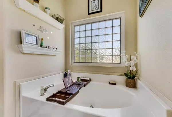 444 Whispering Pines DR 18, Scotts Valley, CA 95066