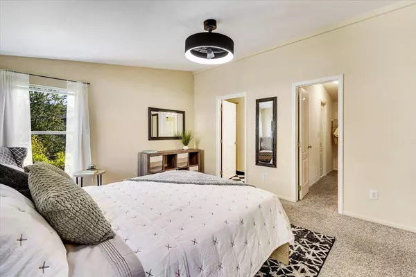 444 Whispering Pines DR 18, Scotts Valley, CA 95066