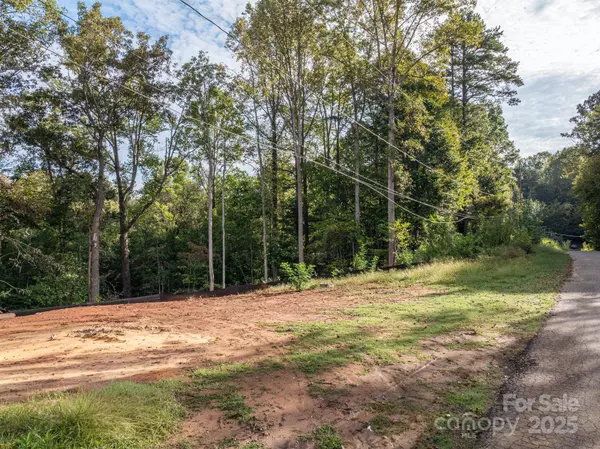 1241 E I ST #20, Newton, NC 28658