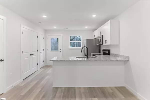 251-253 Vanderbilt Road, Spartanburg, SC 29301