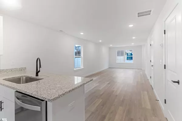 251-253 Vanderbilt Road, Spartanburg, SC 29301