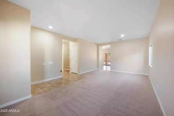 5211 W GLASS Lane, Laveen, AZ 85339