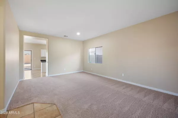 5211 W GLASS Lane, Laveen, AZ 85339