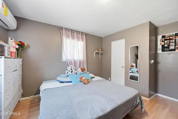 8219 E 1ST Avenue, Mesa, AZ 85208