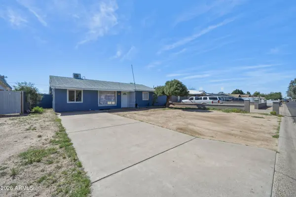 8219 E 1ST Avenue, Mesa, AZ 85208