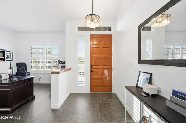 221 E APPALOOSA Court, Gilbert, AZ 85296