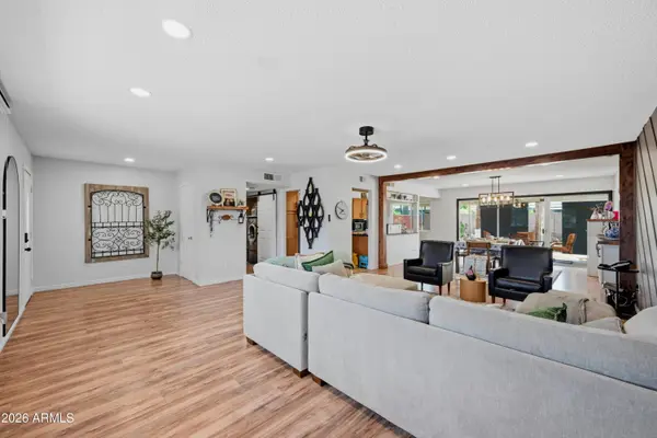 7018 E EXMOOR Drive, Mesa, AZ 85208