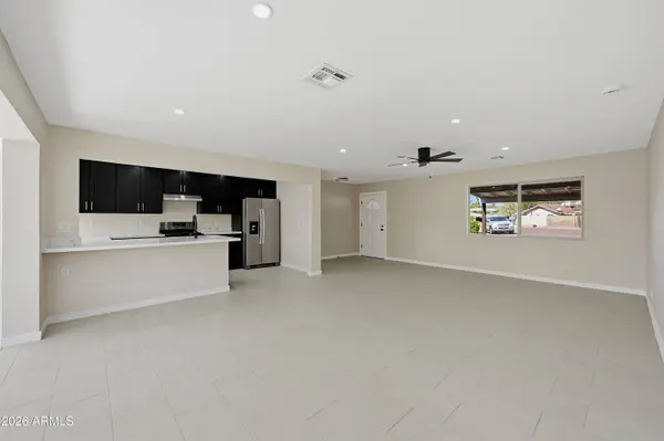 1325 E AVALON Drive, Phoenix, AZ 85014