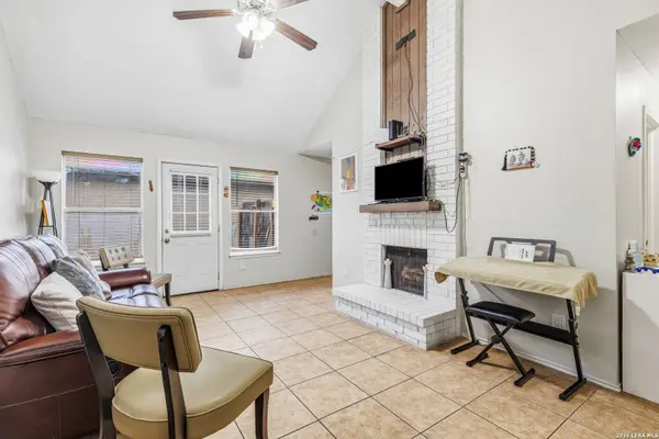 10126 Pebblestone, San Antonio, TX 78250