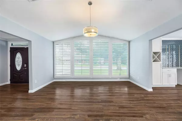 4923 Valkeith DR, Houston, TX 77096