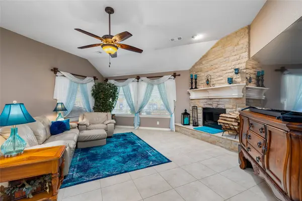 3721 Poets CT, Montgomery, TX 77356