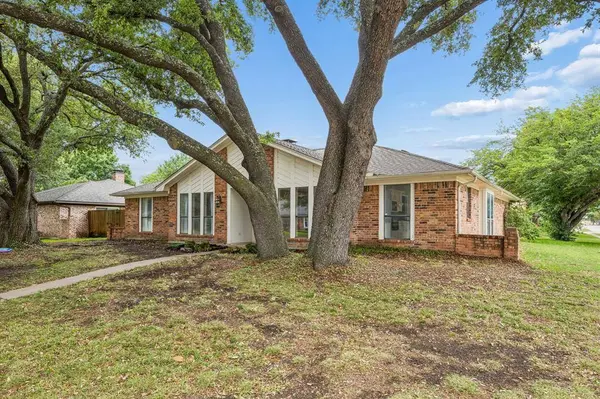 1709 Columbia Drive, Richardson, TX 75081